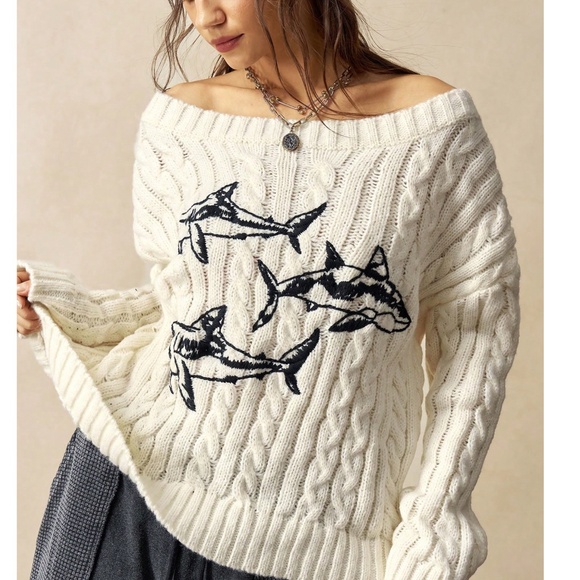 Cozy Shark Embroidered Chunky Cable Knit Oversized Sweater Top - Picture 7 of 7